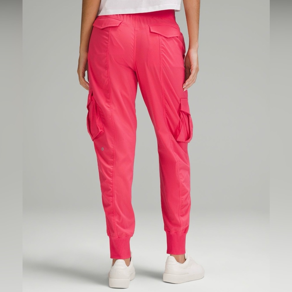 Lululemon Dance Stidio Relaxed Fit Mid Rise Cargo Jogger NWT - Picture 3 of 13